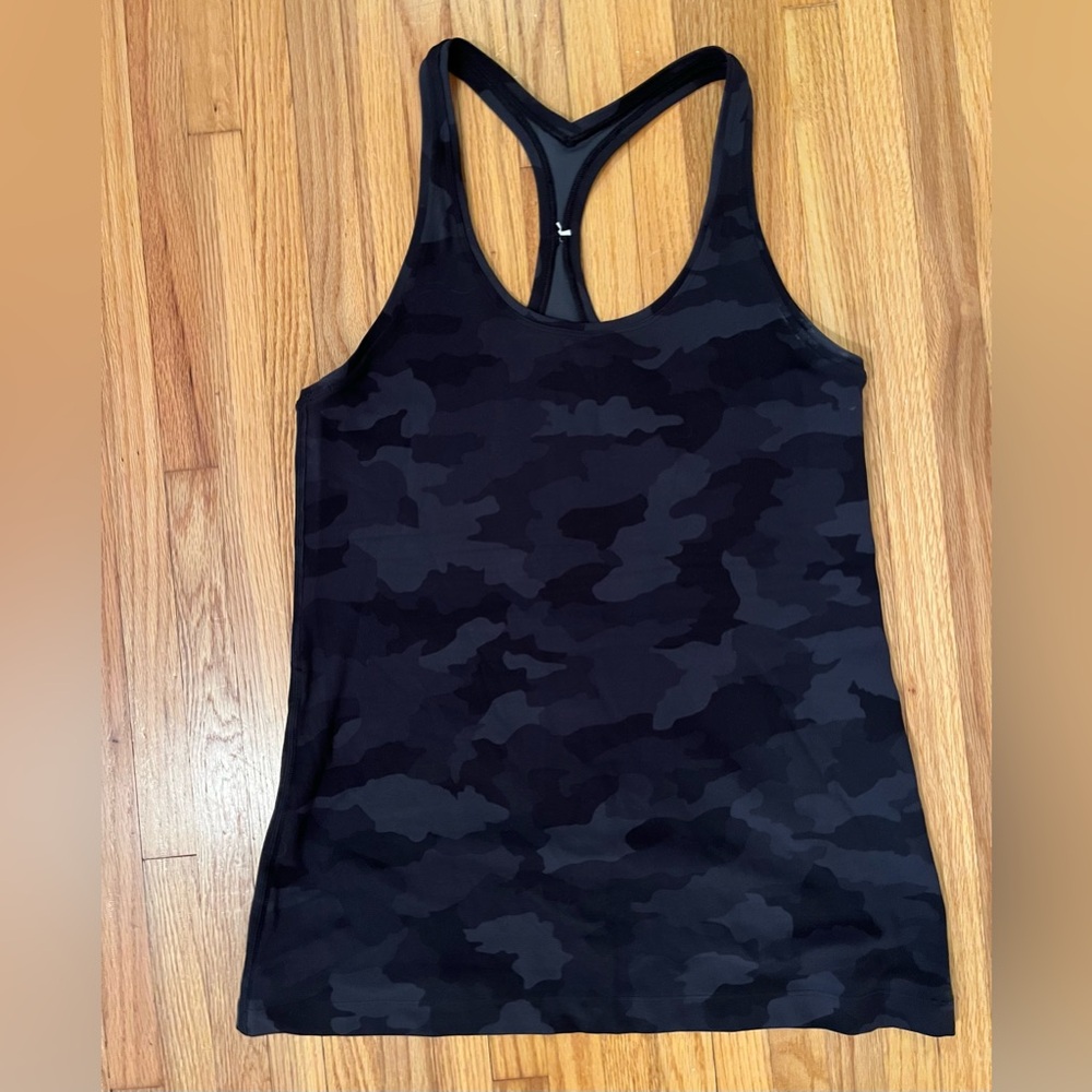Lululemon Heritage 365 Camo Deep Coal Racerback Tank NWOT Size 10